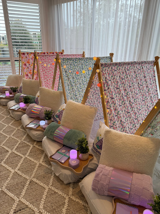 Why Floral Themed Parties Are Blooming in 2025 🌸